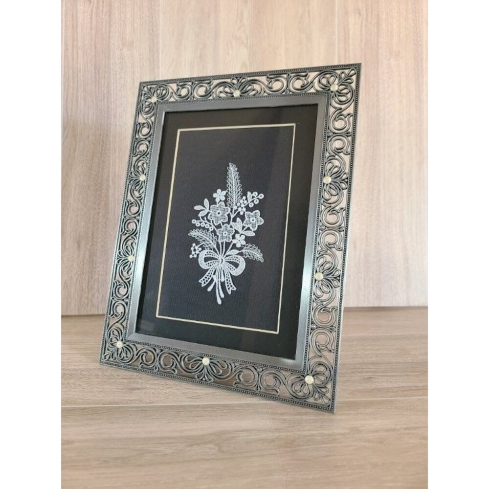 Vintage Ornate Metal Frame Lace Embroidery Floral Wall Art Black Mat